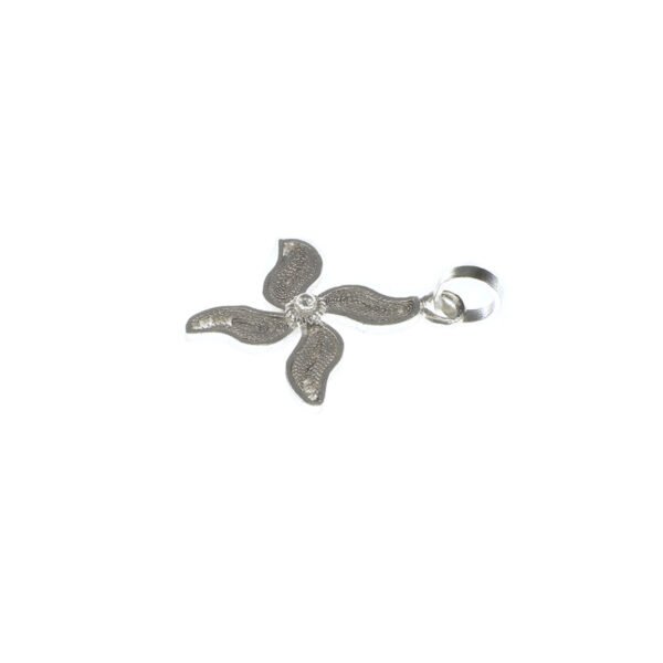 cadena y dije de plata en filigrana
