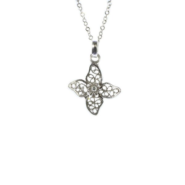 cadena y dije de plata en filigrana