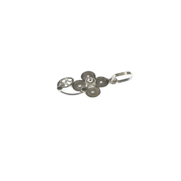 cadena y dije de plata en filigrana