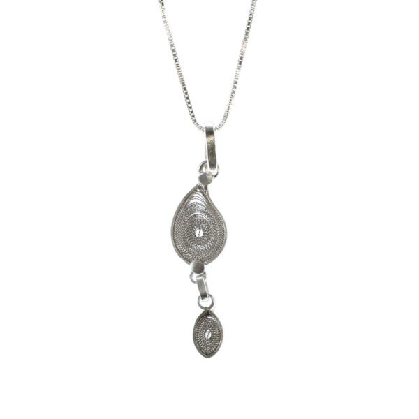 cadena y dije de plata en filigrana