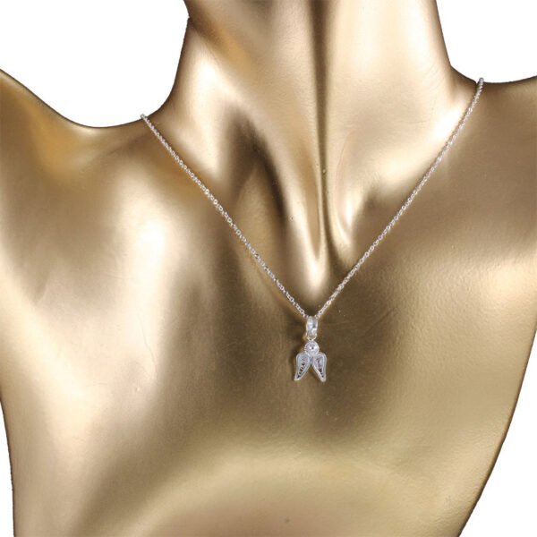 cadena y dije de plata en filigrana