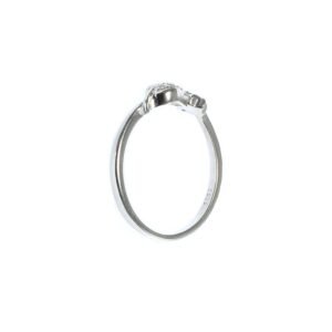 Anillo plata hombre esmeralda en uso