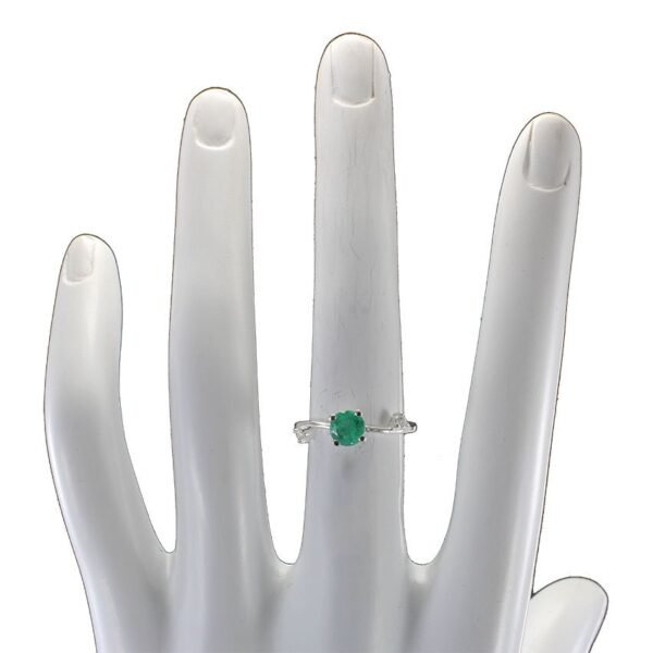 Anillo-lazo-de-plata-esmeralda-y-circones-perfil-ref.-ani-567