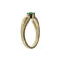 Anillo de oro 18k con esmeralda colombiana natural y diamantes, joya artesanal de Bogotá lateral